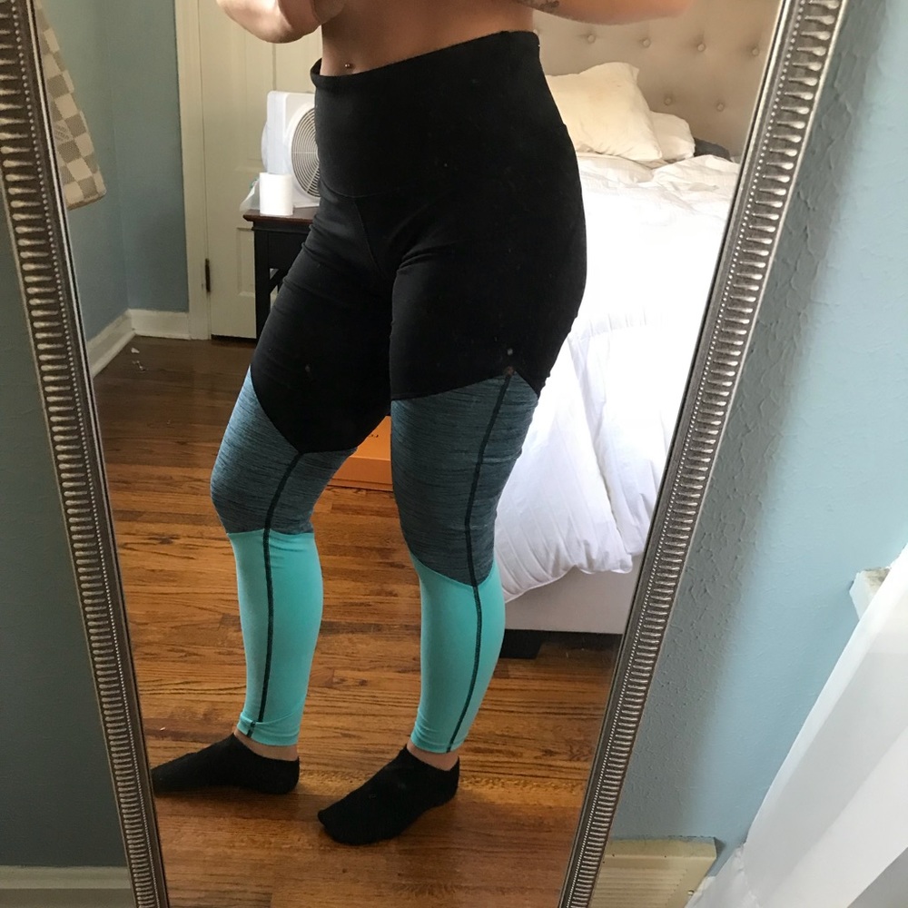 Old navy blue & black high waisted leggings - L